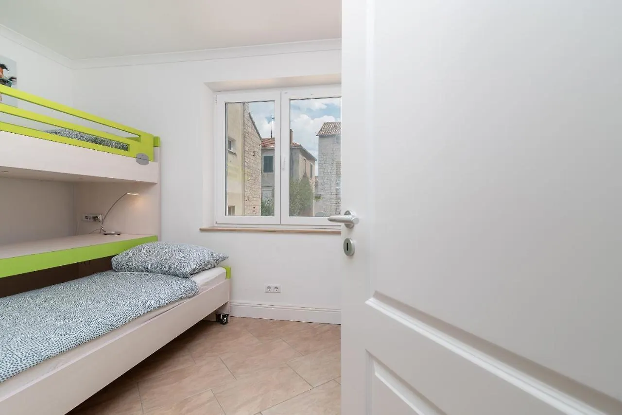 Bella Vista Kth Apartment Trogir 0*,